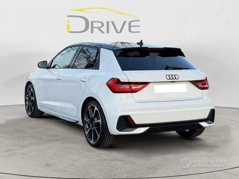 Audi A1 2025 photo 4