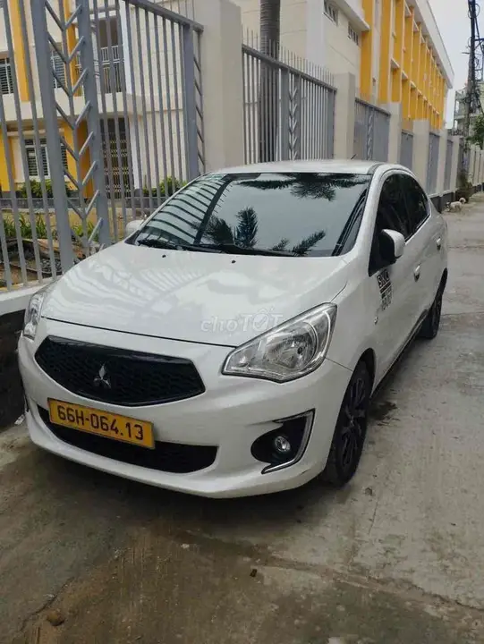 Mitsubishi Attrage