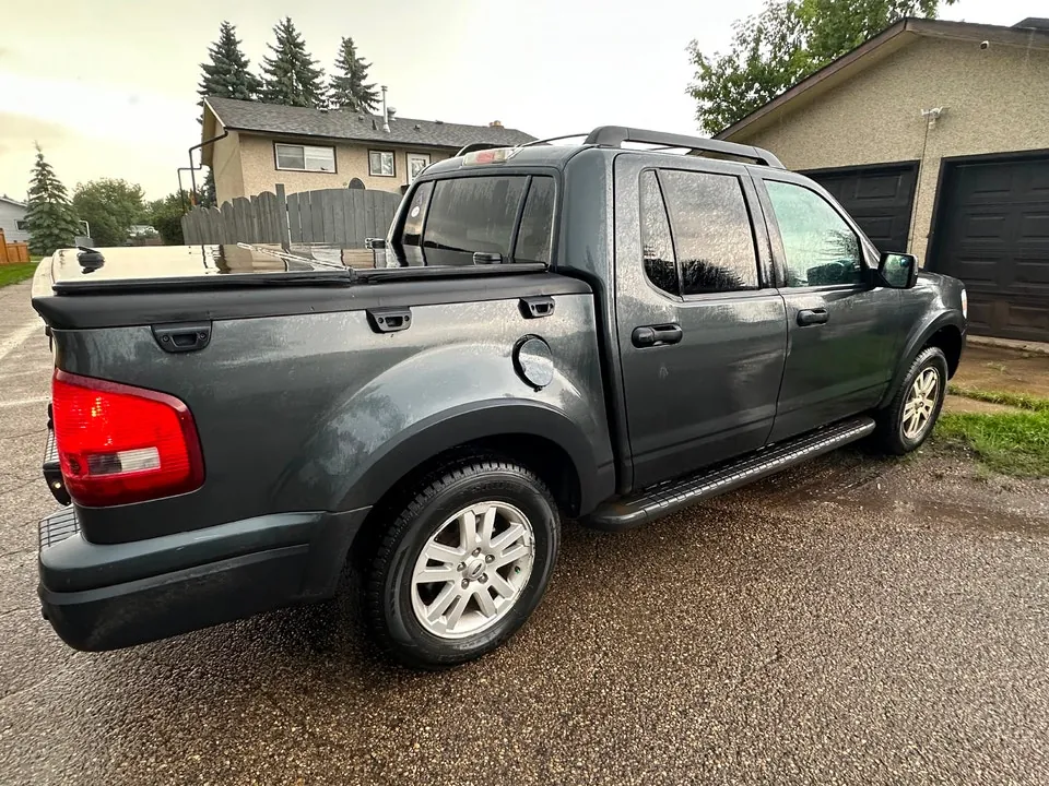 Ford Explorer Sport Trac 2010 photo 5