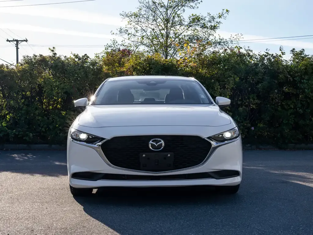 Mazda 3 2021 photo 2