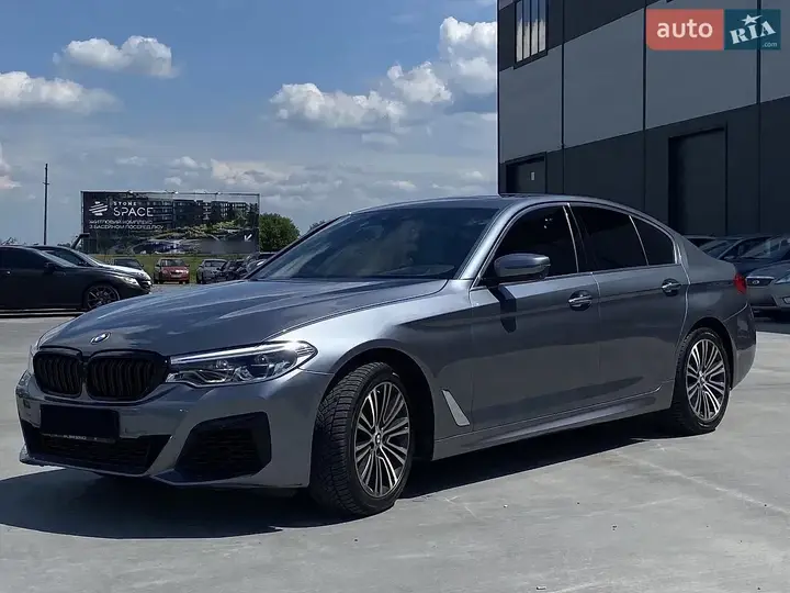 BMW 5 Series 2017 photo 2
