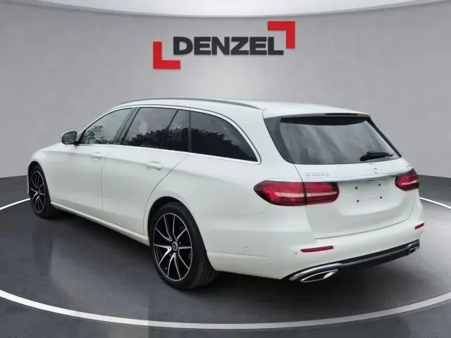 Mercedes-Benz E-Class 2021 photo 3