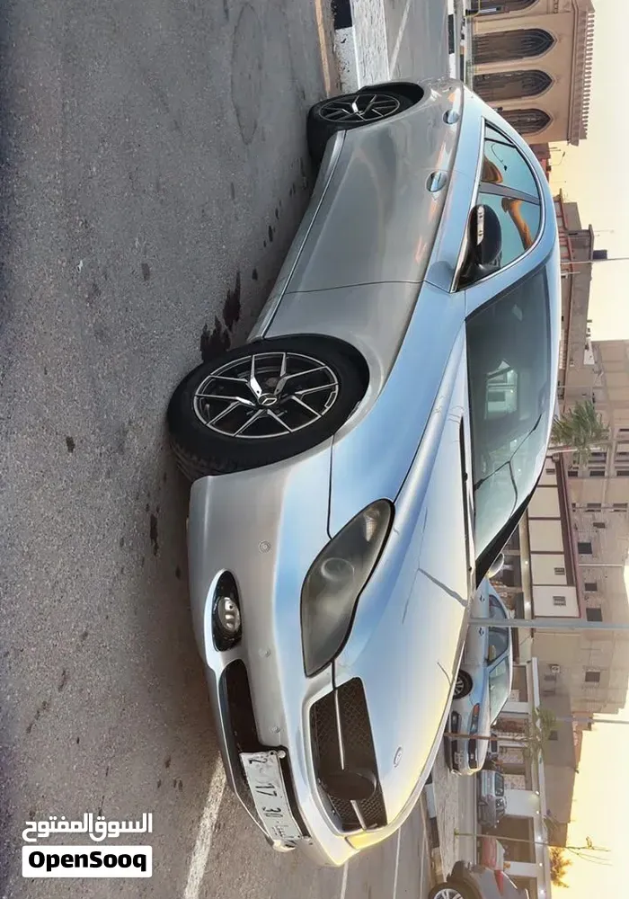 Mercedes-Benz Clk-Class 2009 photo 4