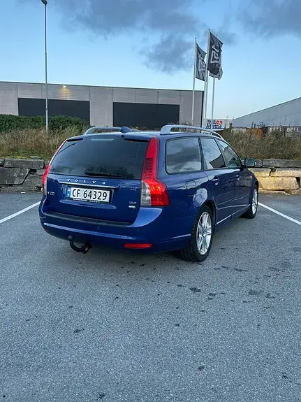 Volvo V50 2010 photo 4