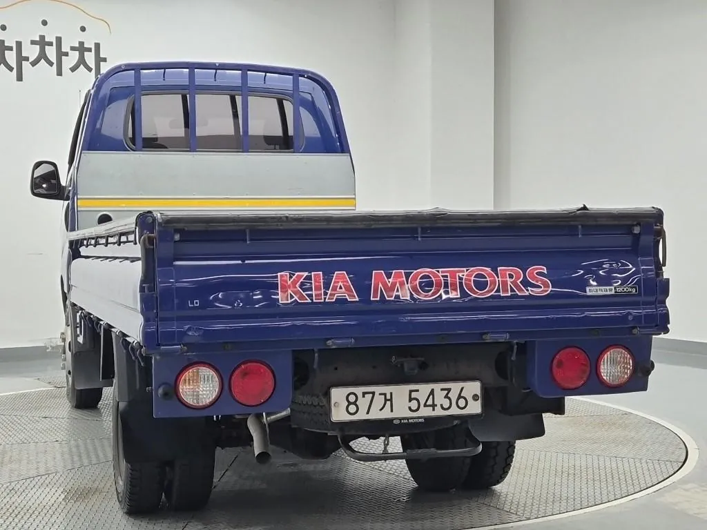 Kia Bongo 2018 photo 2