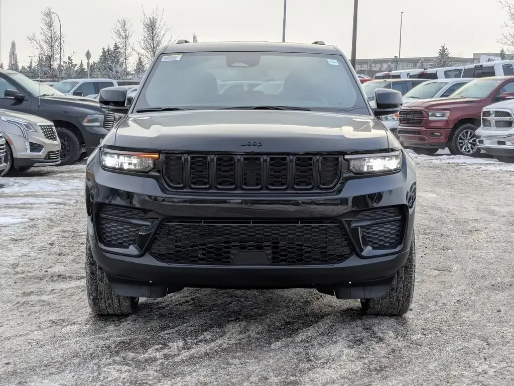 Jeep Grand Cherokee 2025 photo 3