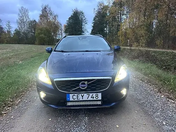 Volvo V40 Cross Country 2015 photo 3