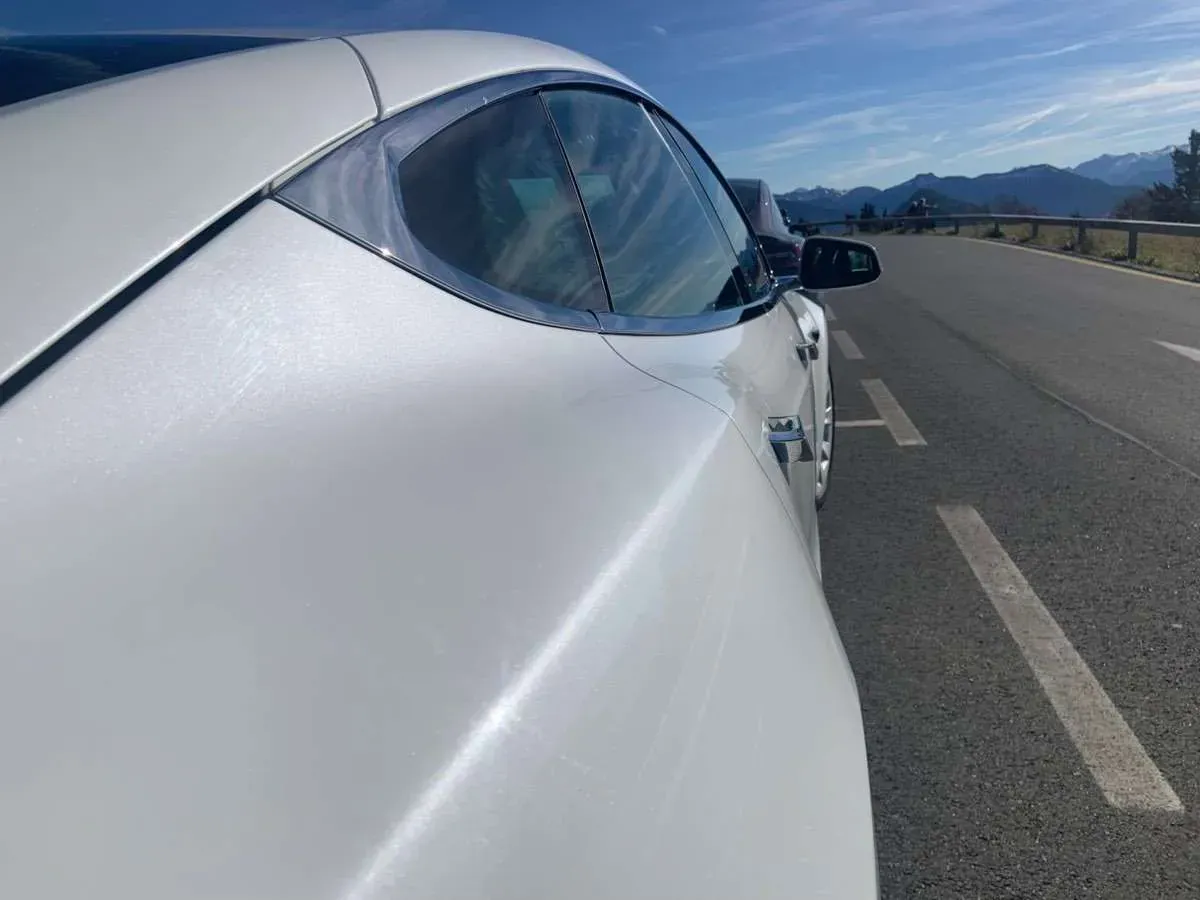 Tesla Model S 2017 photo 3