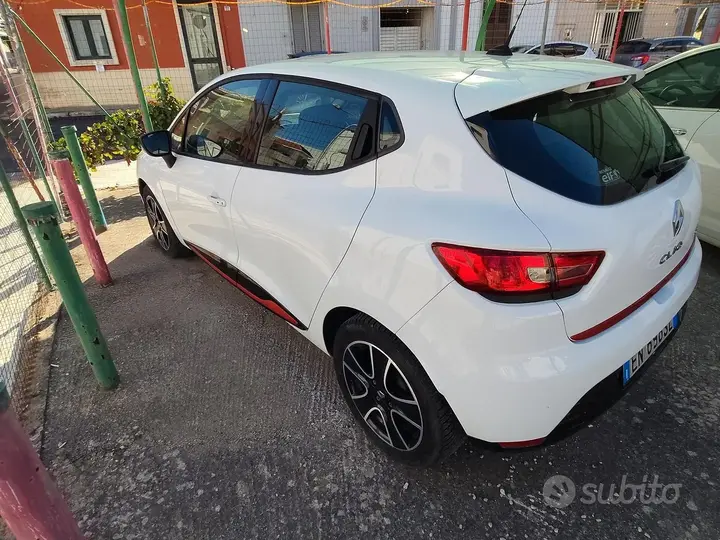Renault Clio 2013 photo 3