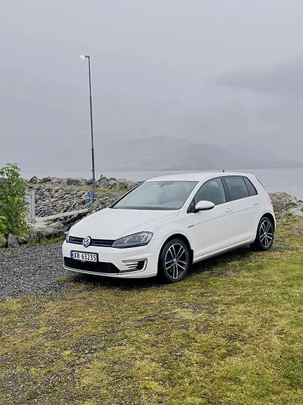 Volkswagen Golf 2016 photo 2