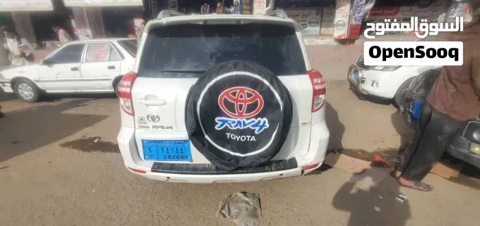 Toyota Rav 4 2013 photo 2