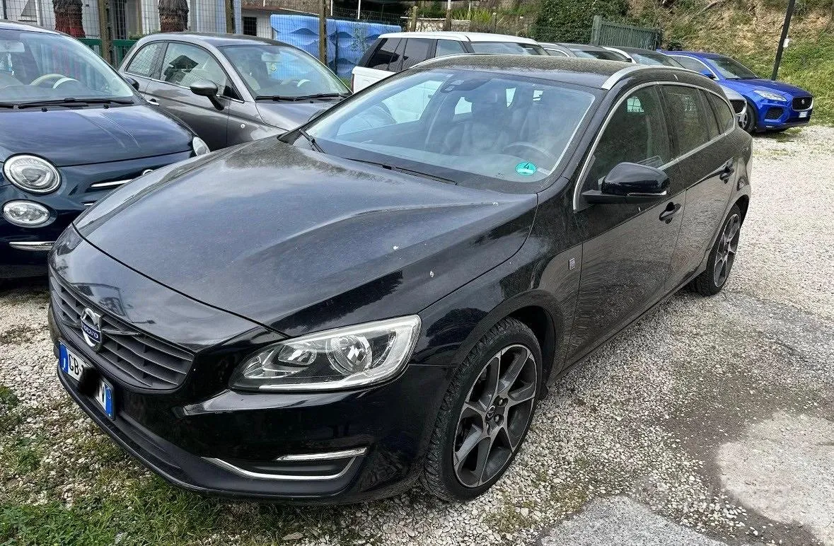 Volvo V60 2016 photo 2