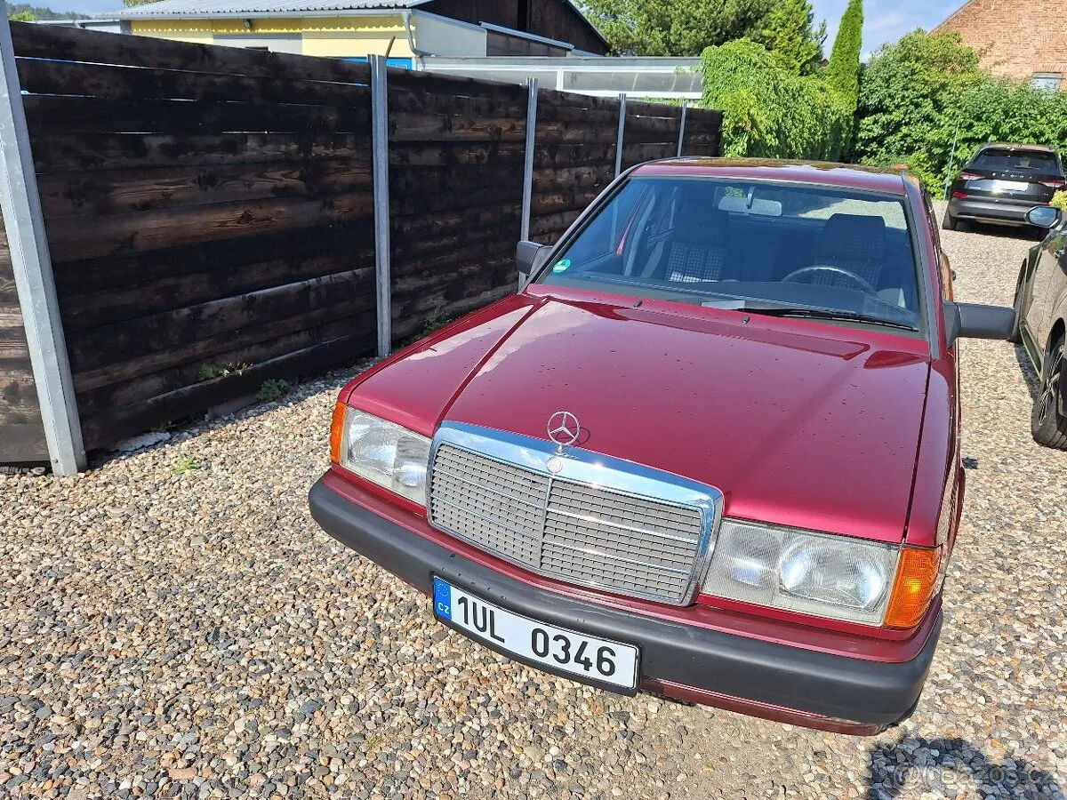 Mercedes-Benz 190 E