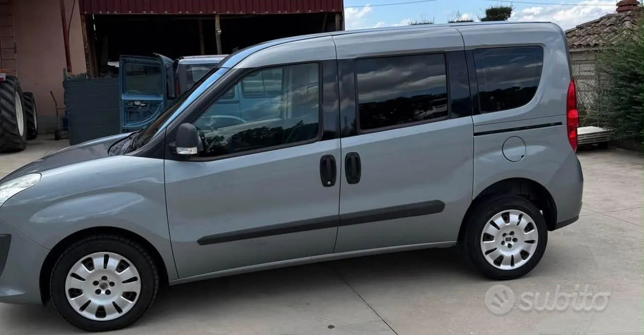 Fiat Doblo 2010 photo 4