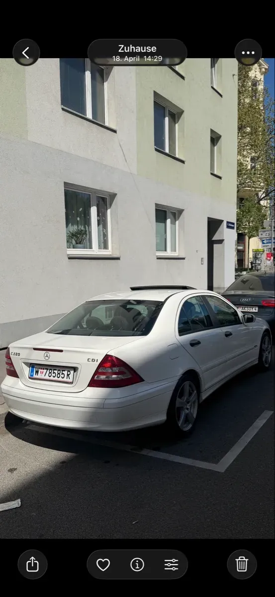 Mercedes-Benz C-Class 2005 photo 3
