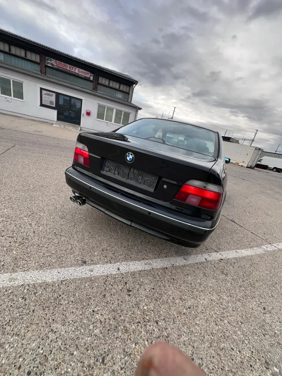 BMW 5 Series 2002 photo 3