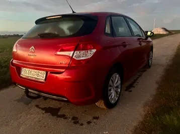 Citroen C4 2012 photo 3