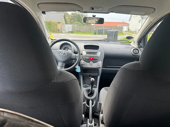 Toyota Aygo 2009 photo 4