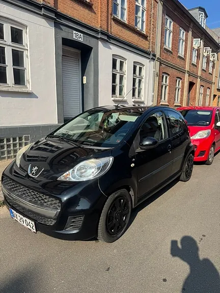 Peugeot 107 2010 photo 2