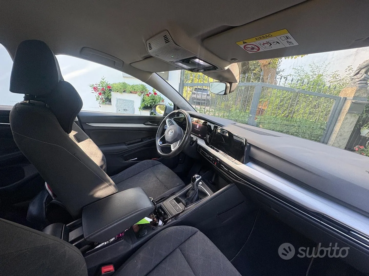 Volkswagen Golf 2022 photo 2