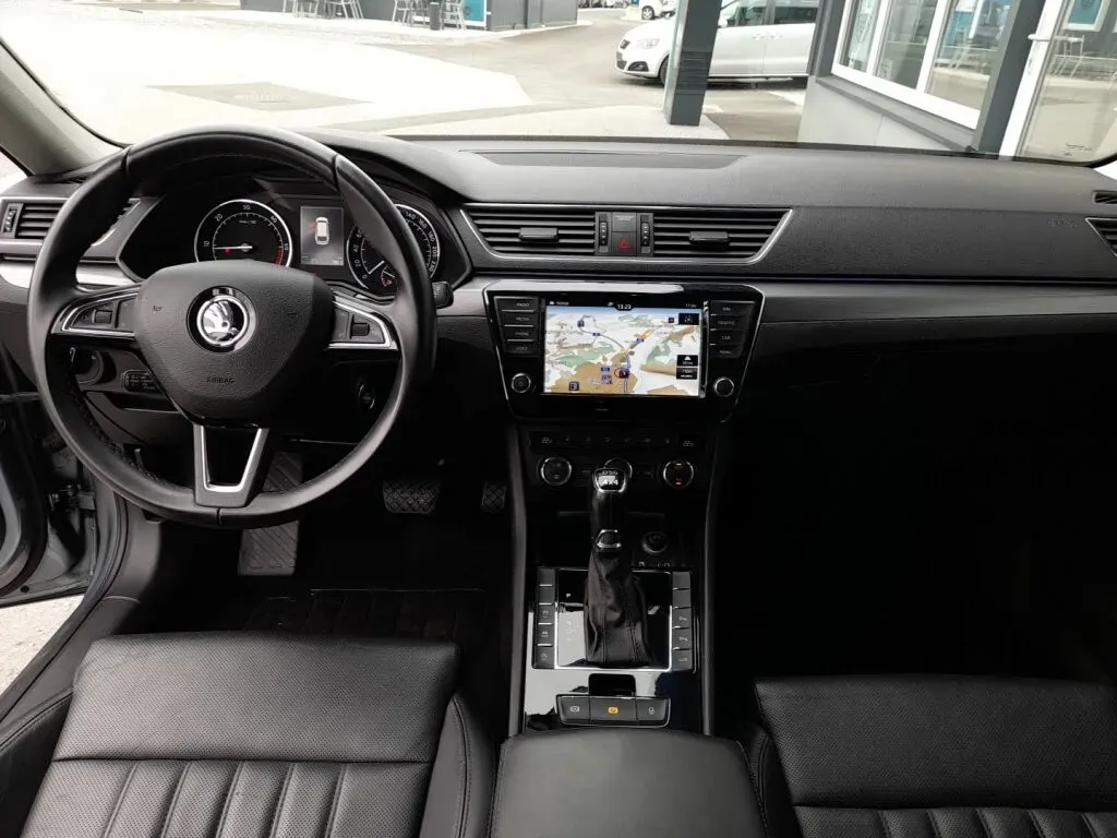 Skoda Superb 2016 photo 3