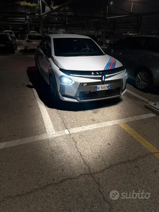 Lancia Ypsilon