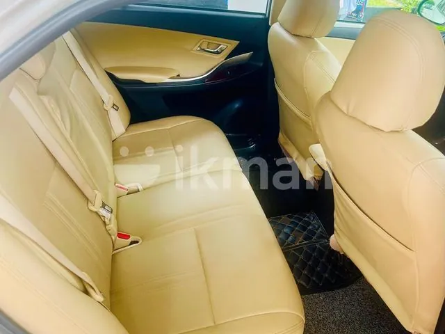Toyota Premio 2020 photo 4