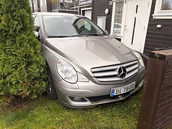 Mercedes-Benz R320