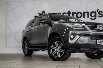 Toyota Fortuner 2016 photo 5