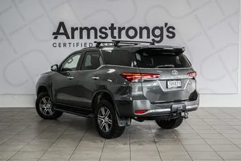 Toyota Fortuner 2016 photo 4