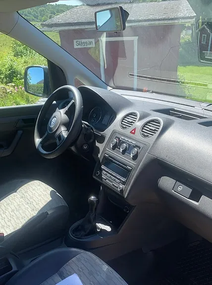 Volkswagen Caddy 2012 photo 2