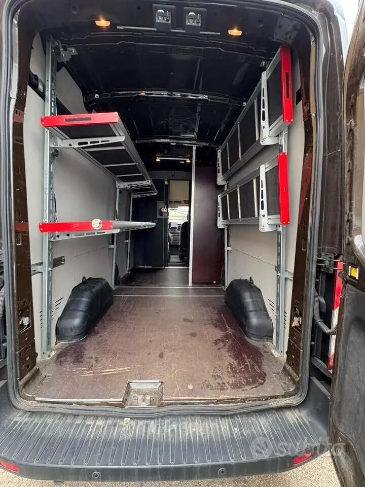 Ford Transit 2022 photo 2
