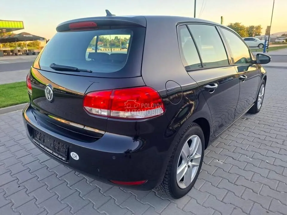 Volkswagen Golf 6 2011 photo 2