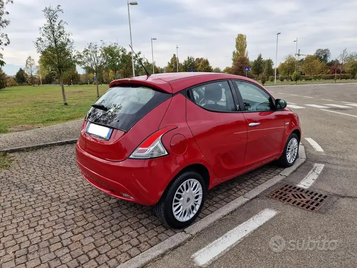 Lancia Ypsilon 2017 photo 3