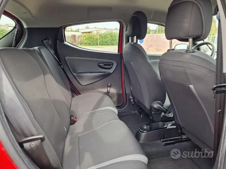 Lancia Ypsilon 2017 photo 5