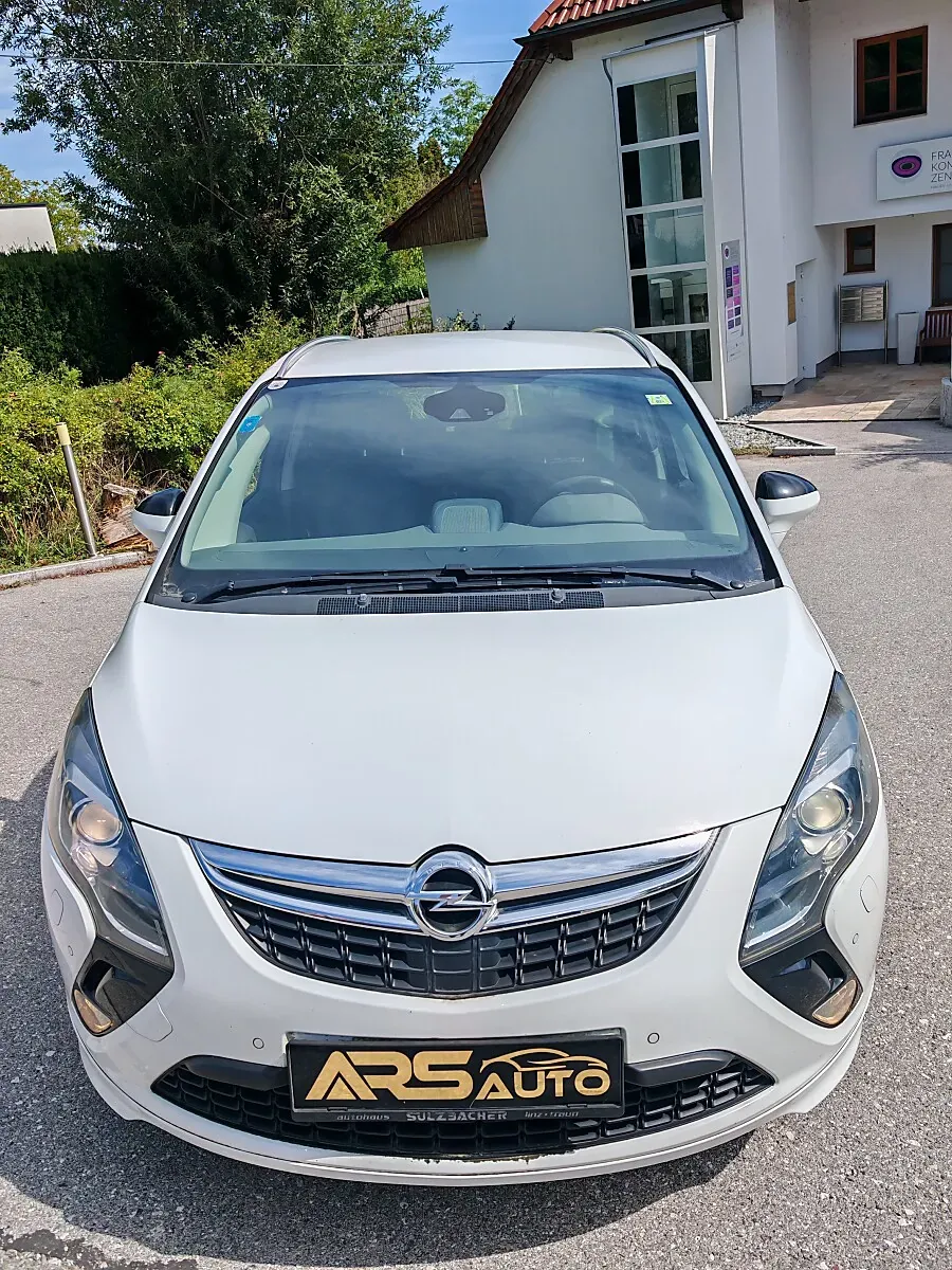 Opel Zafira Tourer 2014 photo 2