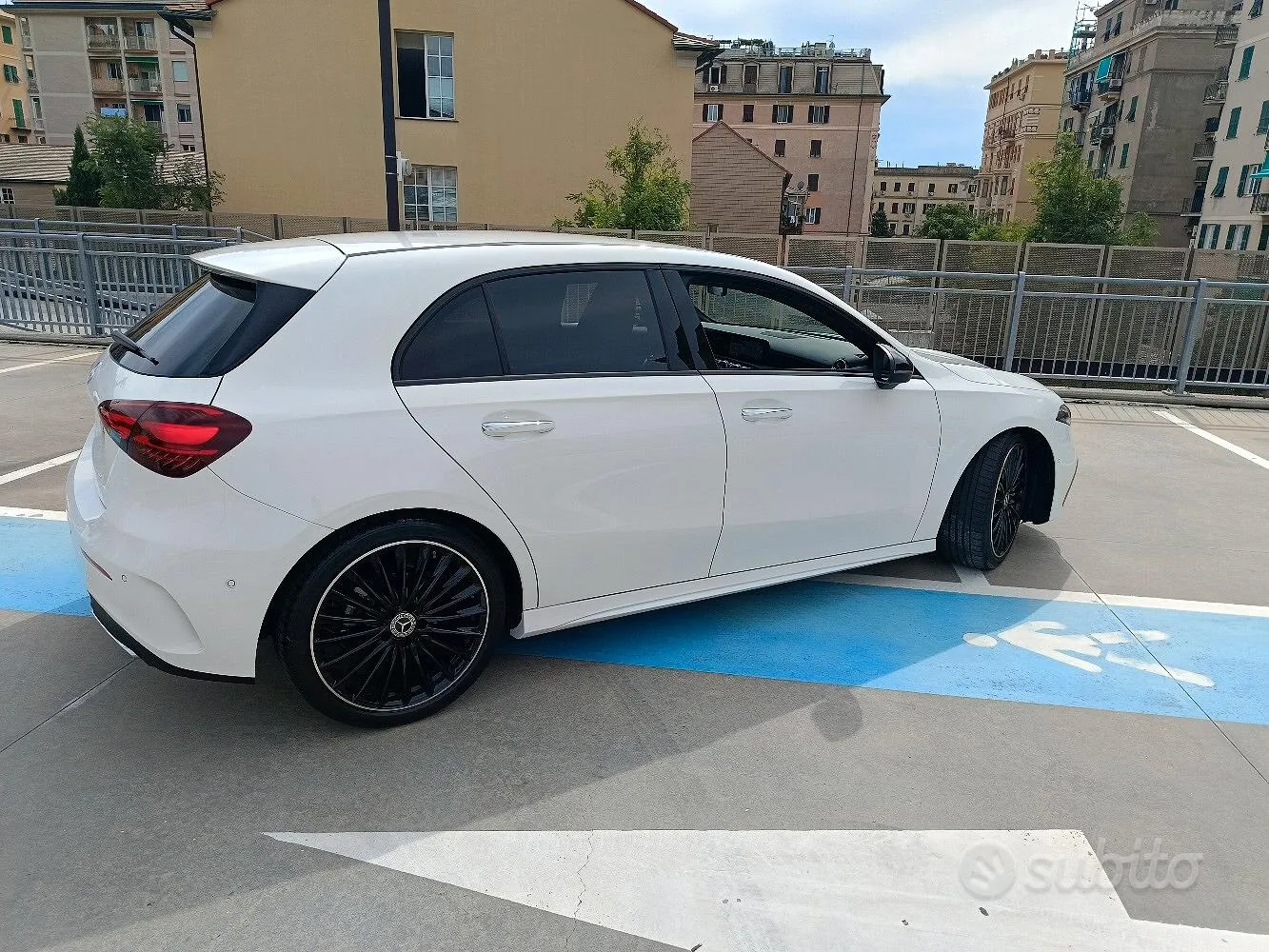 Mercedes-Benz A 2023 photo 3