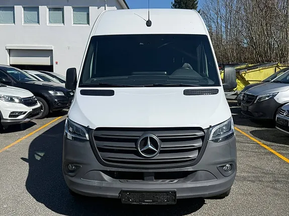 Mercedes-Benz Sprinter 2022 photo 2