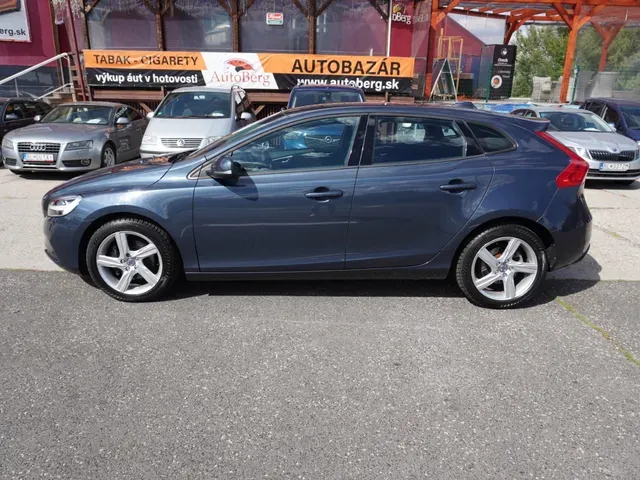 Volvo V40 2017 photo 2