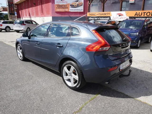 Volvo V40 2017 photo 3