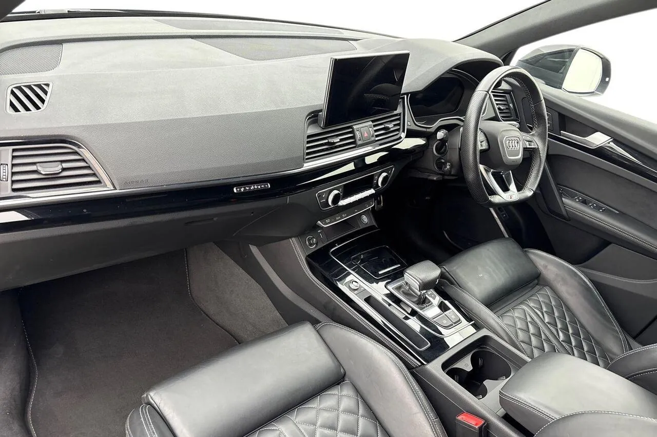 Audi Q5 2022 photo 2