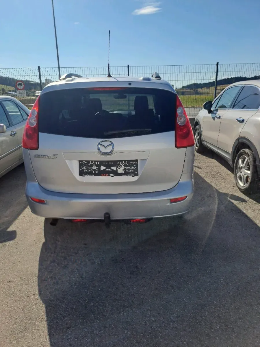 Mazda Mazda5 2005 photo 2