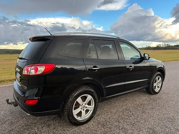 Hyundai Santa Fe 2011 photo 2
