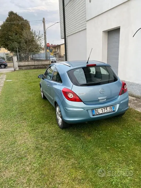 Opel Corsa 2007 photo 3