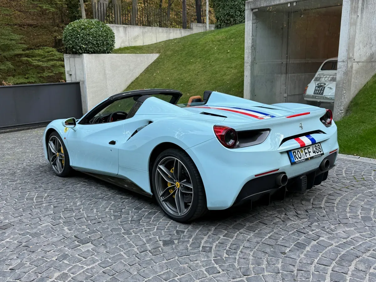Ferrari 488 Spider 2019 photo 3