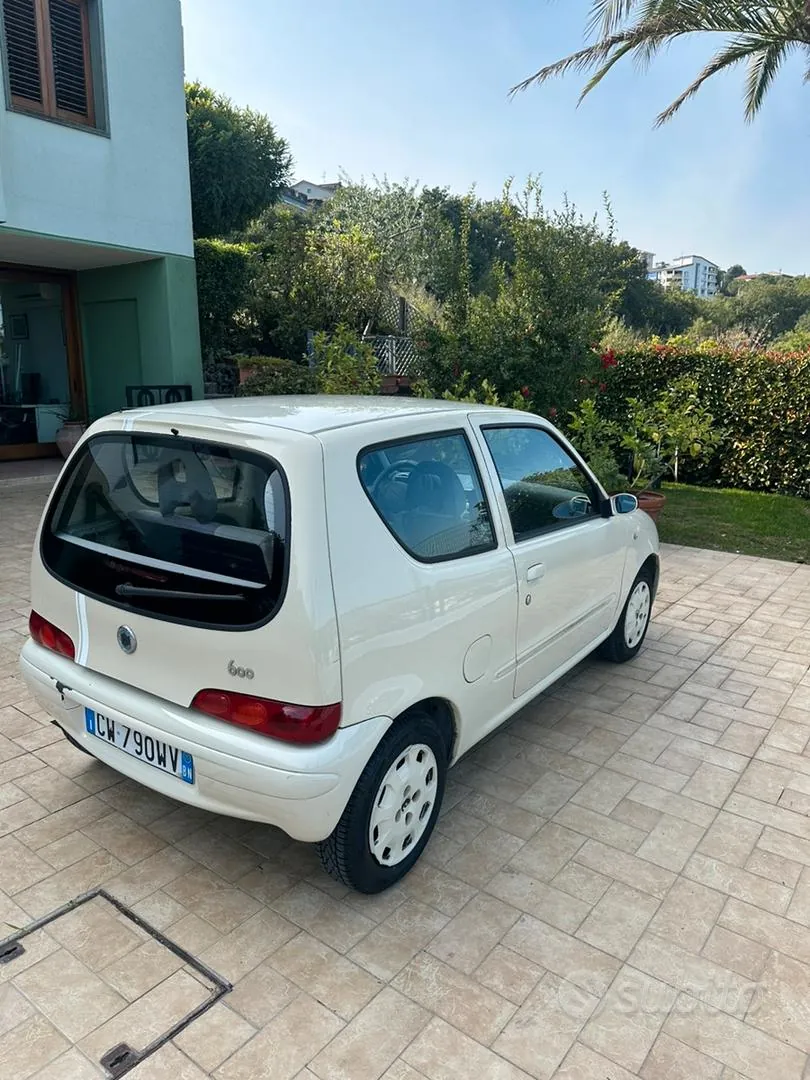 Fiat 600 2005 photo 2