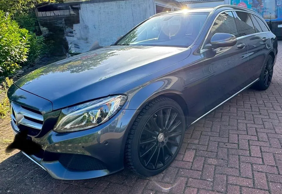 Mercedes-Benz C 220 D