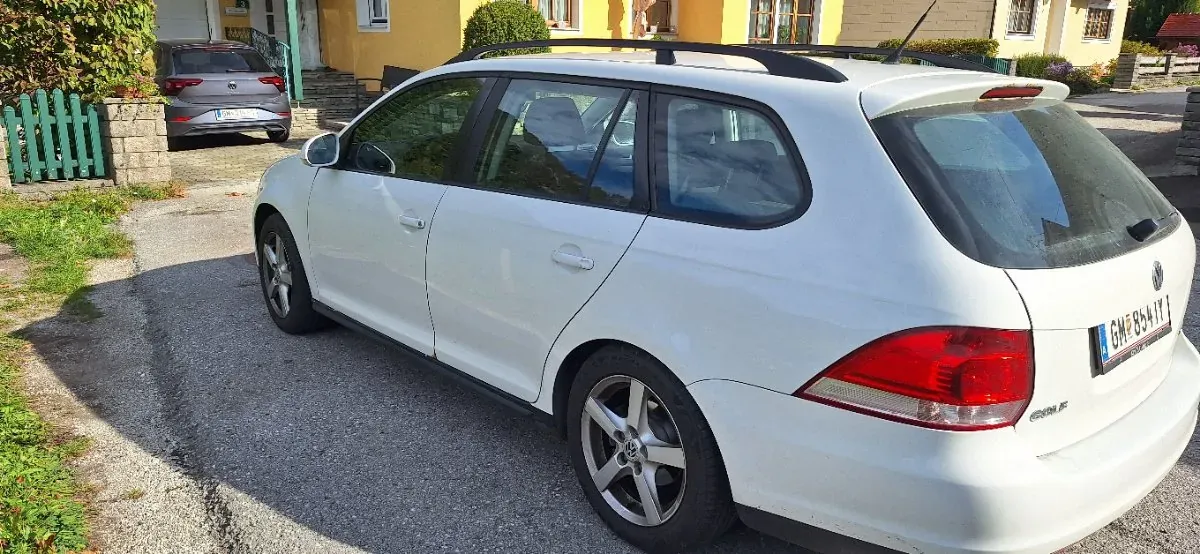 Volkswagen Golf 2009 photo 2