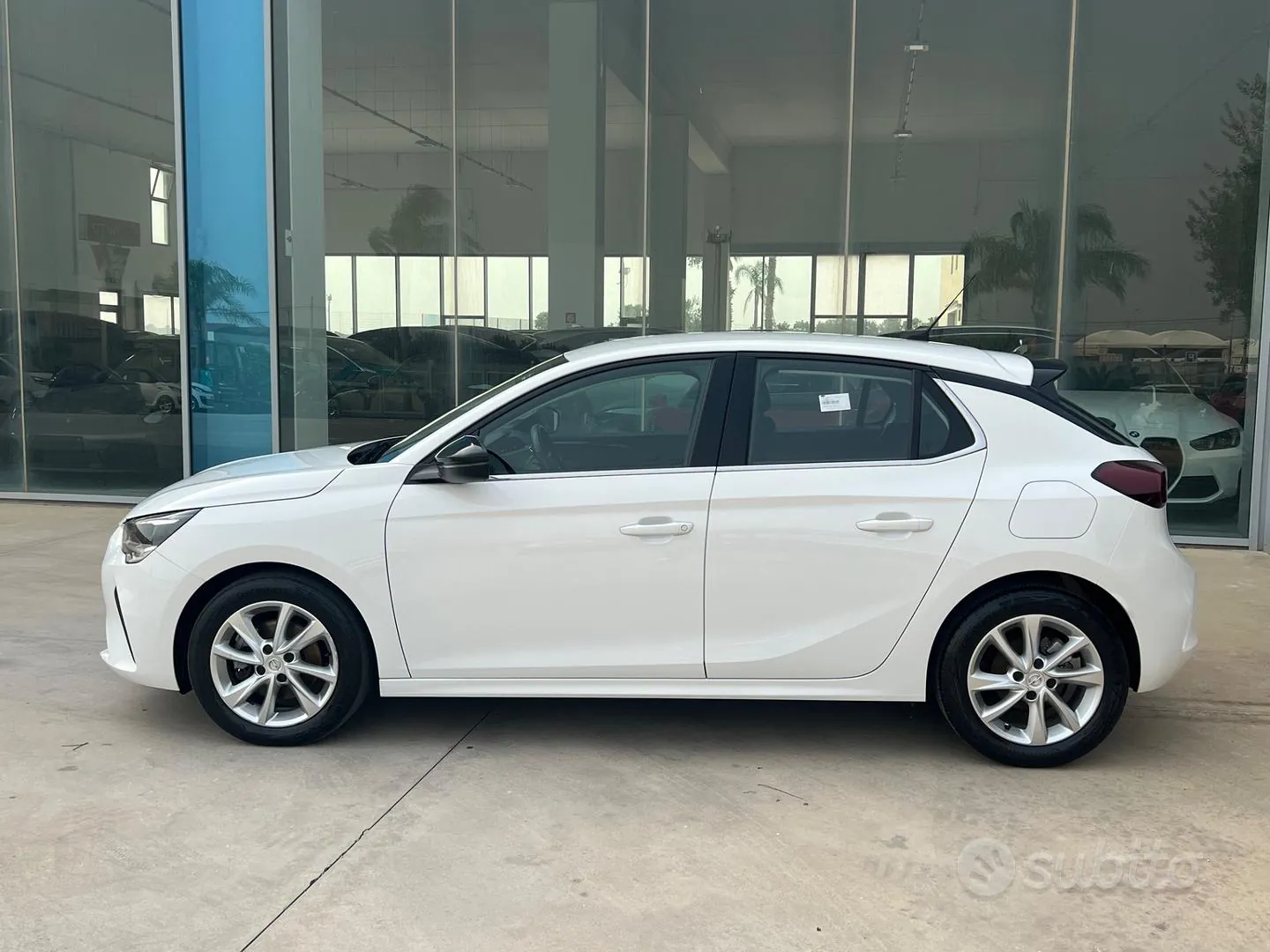 Opel Corsa 2023 photo 2