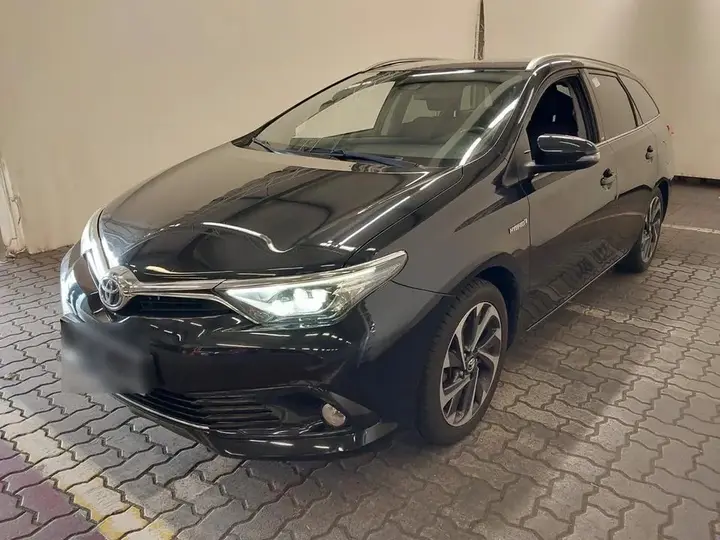 Toyota Auris Touring Sports